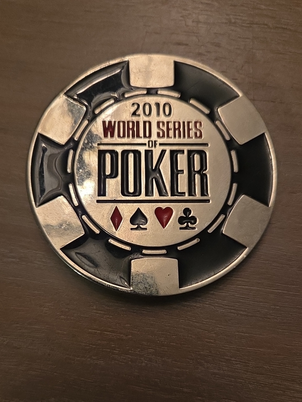 2010 World Series of Poker (WSOP) commemorative metal poker chip belt buckle